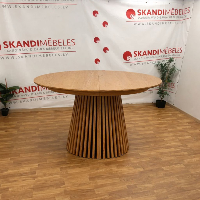 Tokyo pusdienu galds (Izvelkams)(Ozolkoka)(Ekspozīcija)